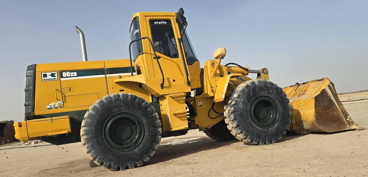 شفل اللبيع كاوسكي زتA اي 
موديل 2010 اصل 
مسجله 2019 رقم نجف 
مكفول كفاله عامه من الصبغ والفتح
محرك وكير مكفولات لاستفسار 
لاتصال على رقم ***********
العنوان النجف الحيدريه
