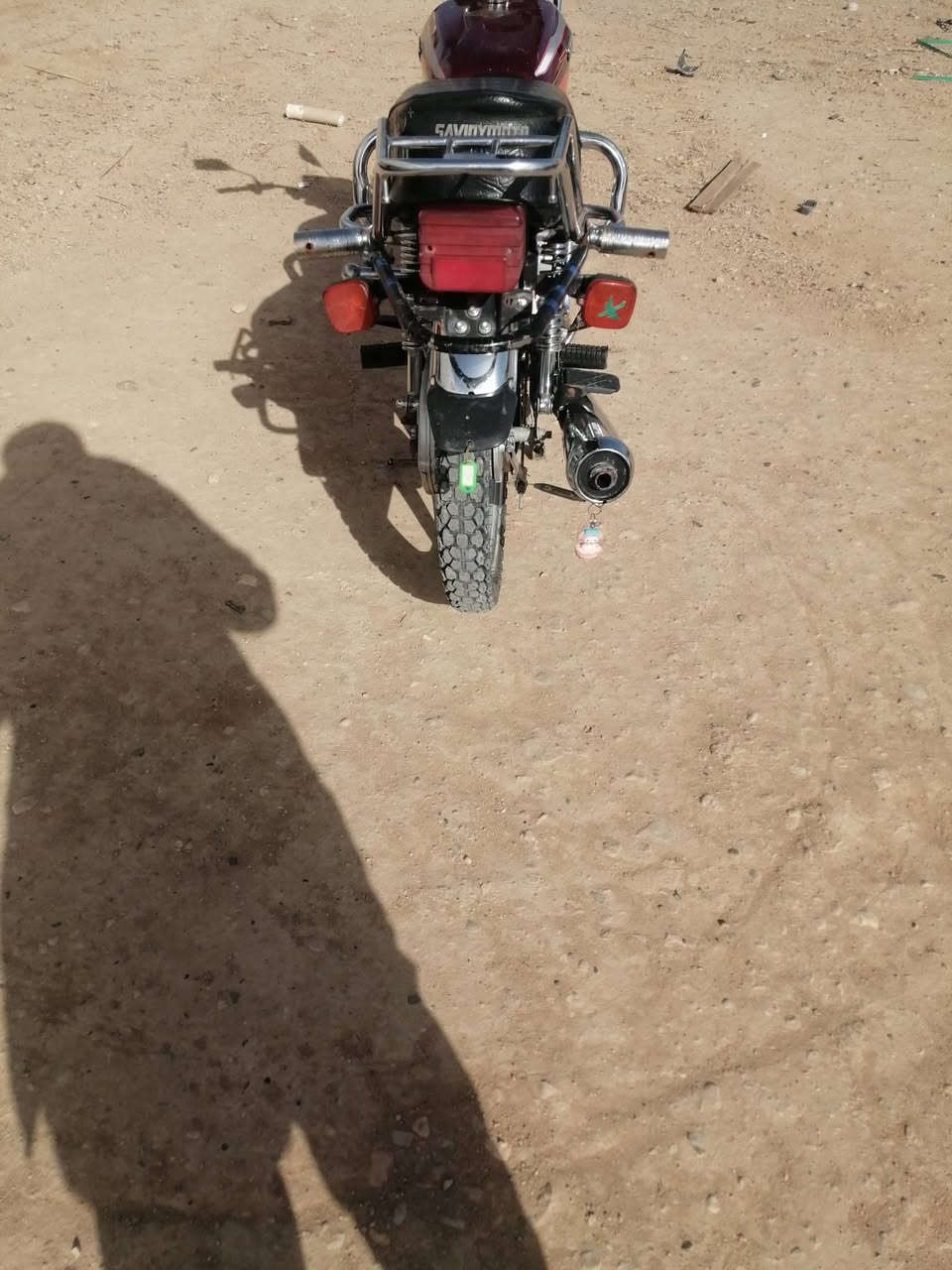 موطور للبيع سيفان موديل 21 نضيف محركه نضيف نشاط ونعومه فول نگره سلف توايره أكثر من نص عمر باقي التفاصيل خاص او الأتصال ع الرقم *********** السعر 475 وبي مجال العنوان القائم حي غزه
