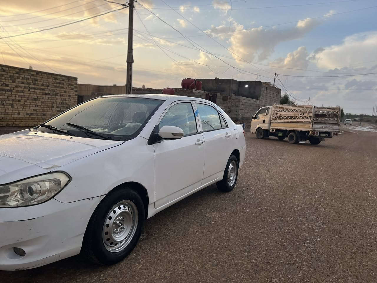 سلام عليكم بي واي دي موديل 2013 سياره كفاله كير عادي بها خياسات ومصلحات  مكينه وكير جدد حداديه جديده كهربائيات كلها شغاله تبريد شغال سنويه 2029 السعر47 وبيها مجال  مكان السياره ميسان العماره رقم الهاتف/***********
