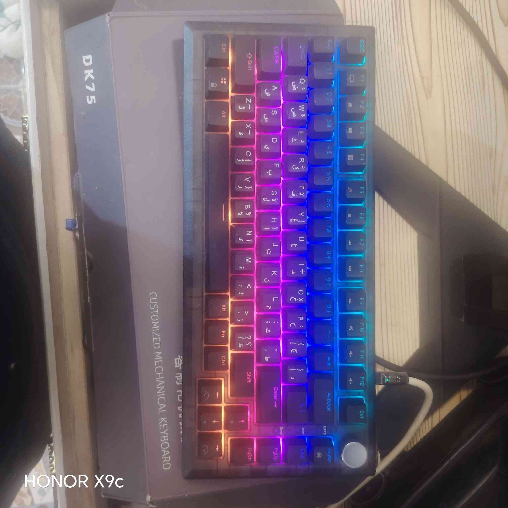 سلام عليكم كيبور ميكانيكي كيمنك شوتر للبيع
سبع ٨ مودات rgb
قابل التخصيص اتصال واير وايرلس
DK 75
صوت كريمي
السعر ٣٥
*********** اتصال أو وتساب
