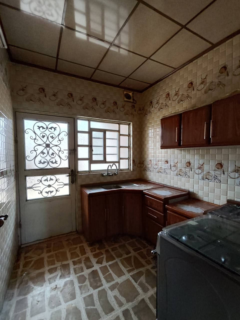 🔹دار للبيع في حي #الميثاق🔹
- مساحة الدار : 115 متر واجهة 6 متر
- شارع تبليط 
- سند طابو شرط التحويل
الدار طابقين معزول يصلح للاستثمار بوارد تقريبي 550 الف

🏠 تفاصيل الدار :- 
الطابق الاول :غرفة نوم، هول، مطبخ ، استقبال، صحيات ، كراج
الطابق الثاني : غرفتين، هول ، صحيات ، مطبخ

السعر والتفاصيل داخل قناة التلكرام : 
https://t.me/baet_alhadhara
_______________________________________________
للاستفسار:- 
***********
*********** 
مراجعة مكتب بيت الحضارة للعقار:
 عنوان المكتب سايدين حي الوحدة قرب مول سانكو 2
