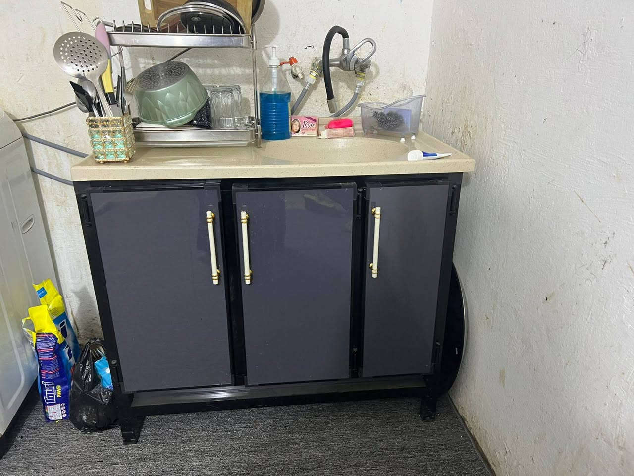 سلام عليكم غراض للبيع مكاني بغداد بلديات المعسكر الاسعار غساله11 ك 130 سامسونك علفحص مبرده جديده ممستخدمه ابد سعرها 200 قبل يومين ماخذها250 حتى لوصل موجود ثلاجه150 عل تجميد كاونتر مرمر سنك نهايته 80 طباخ4 عيون علفحص فرن شغال ب75 اي استفسار واتساب ***********
