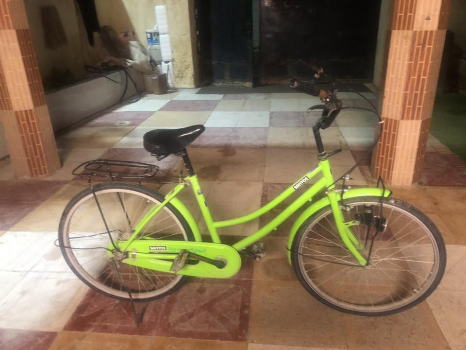 سلام عليكم بايسكل SAnToS  للبيع او المراوس حجم٢٤ فول مواصفات تكرمون وصخ ما غاسله لين اروح بي بس للمدرسة فقط وجاملغ الخلفي مكصوص وتاير الكدام بنجر فقط والبريكات شغالات موديل٢٠٢٥ والسعر ١٢٥ وبي مجال بسيط المكان الدبله مقابيل مدرسة الوركاء الابتدائية للبنات  الاستفسار ***********
