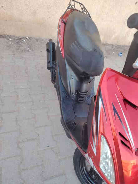 دراجه ادريس ياباني شغاله سلف اشاير لايتات عداد الكتروني  *********** كامله سعرهه 375 بيه بيه مجال
