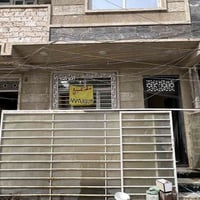 شقه للبيع ملك صرف سند وحدك طابق ارضي باب ومي وكهرباء وحد مو ع عماره وا...