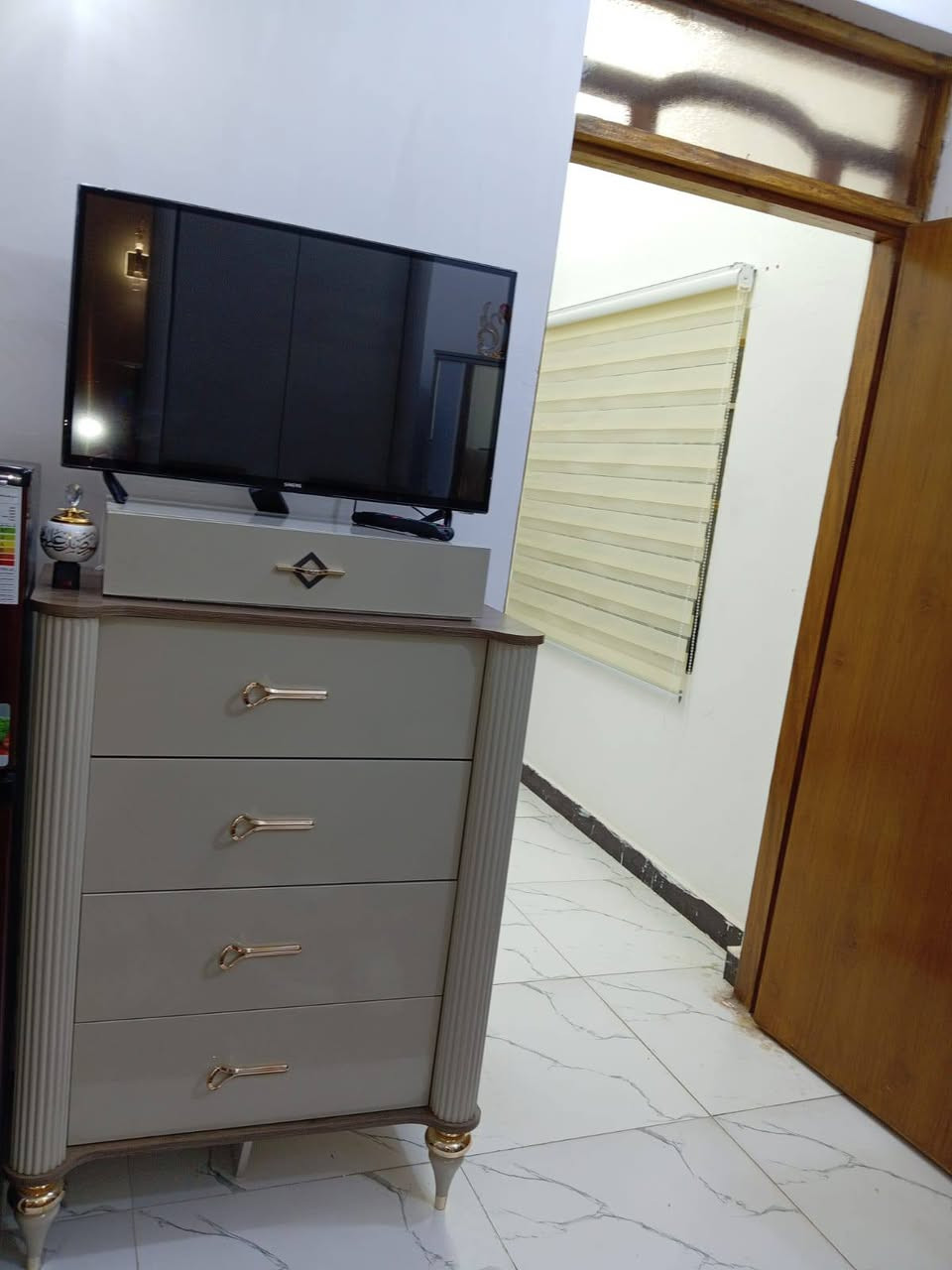 غرفه للبيع السعر مليون وبيهه مجال قليل


**إذا كنت صاحب هذا الإعلان وتريد حذفه لأي سبب، رجاءا أرسل رسالة إلى الدعم الفني**