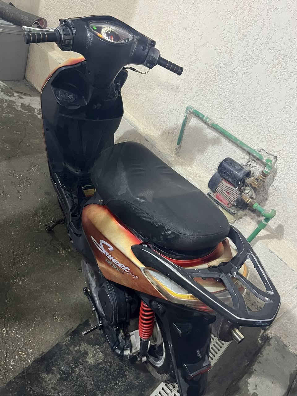 السلام عليكم دراجه سويت 125 اريدها مراوس بايفون حسب القناعه دراجه نضيف بس متروكه كهربائيات كلها شغاله نقصها فقط سلف مكاني كربلاء نهايه كيات حي العامل


**إذا كنت صاحب هذا الإعلان وتريد حذفه لأي سبب، رجاءا أرسل رسالة إلى الدعم الفني**