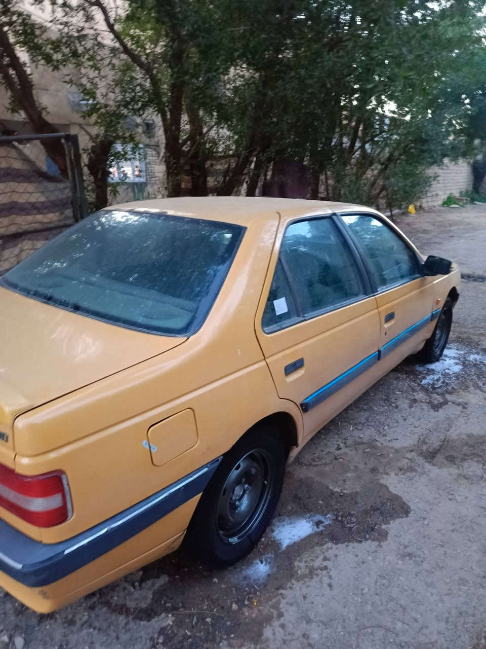 السلام عليكم بيجو 405اكد موديل 2015 سياره كفاله من الضربه او الصبغ او التبديل. هيئه مصفره. عليهه250حسب الاتفاق غرامات رقم بغداد سنويه بشهر 9تسقط  تبريد شغال السياره بس كتف الفان.  بيهه تنقيص السياره او بل1قره بسيطه كلش   راعيهه يريد مداور لذالك عرضتهه للبيع  تشترع  الك شهر بيهه كبل عقد مروري  مكان السياره ديوانيه  0780128750


**إذا كنت صاحب هذا الإعلان وتريد حذفه لأي سبب، رجاءا أرسل رسالة إلى الدعم الفني**