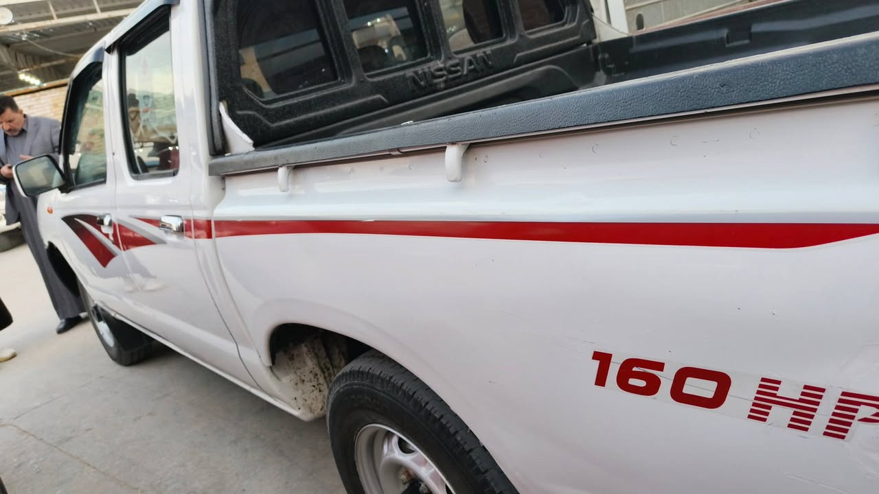 سلام عليكم 
بيكم نيسان شبوط موديل ٢٠١٣
رقم ميسان مداور ثاني يوم سنويه لل ٢٠٢٨
بيها صبق الجاملغات الماميه والبنيد 
محرك وكيل كفاله ترايك وين ما تريد
اكسن كفاله حداديه جديده 
السعر ١٠٧ وبيها مجال
رقم الهاتف ***********
