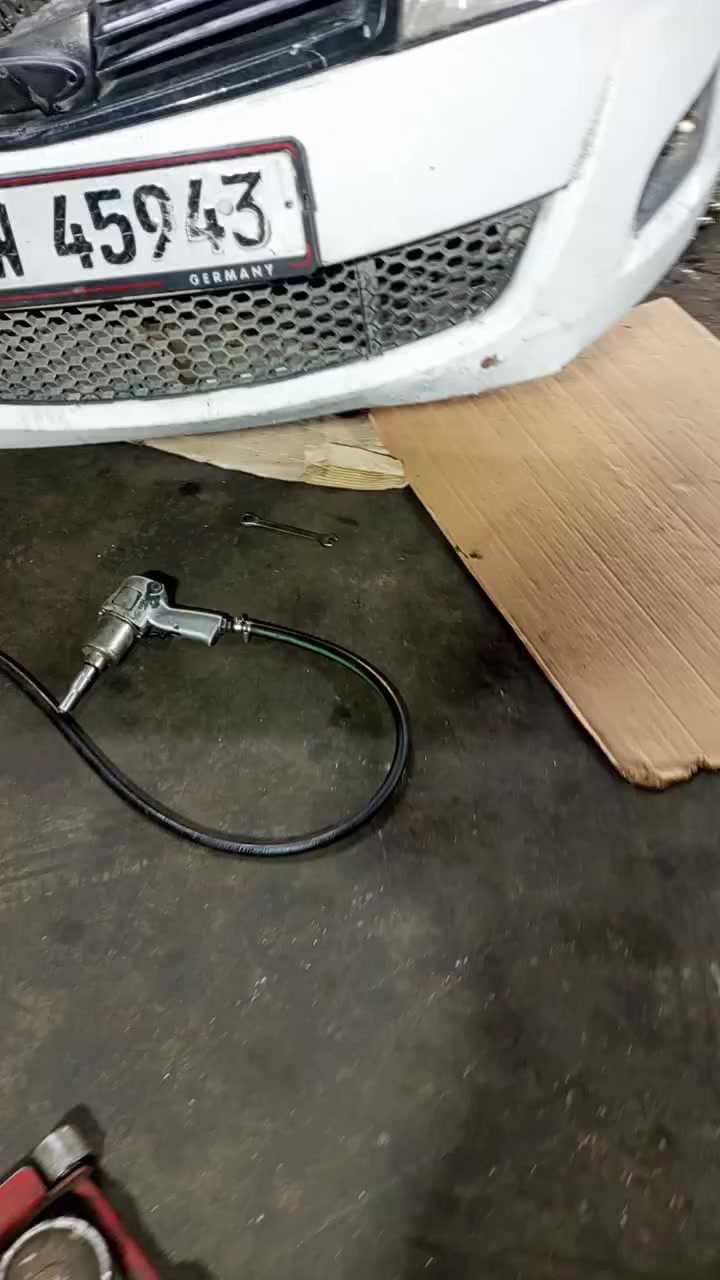 سلام عليكم اسف من الانقطاع تفرج وشوف شنو الي مسوي ب الكلج حايرين شنو يسون شغله مو شغلتك لتصير اسطه بيها اي استفسار عنوانه السيديه خلف مدينه العاب ***********
***********
