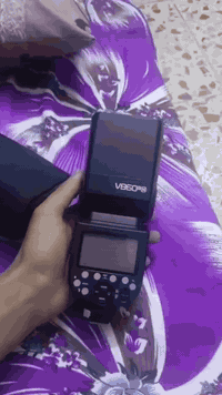 السلام عليكم كامرة نيكون d7200 مع عدسه 18/140 وعدسه زوم 70/300 ومع عدسه البورتريه 50ملم فتحته العدسه 1.8 مع 3 بطاريات ومع فلاش اوتو ومع حقيبه السعر 1100 مجهزه كامله مابيه اي نقص مكاني بغداد البياع 
***********
