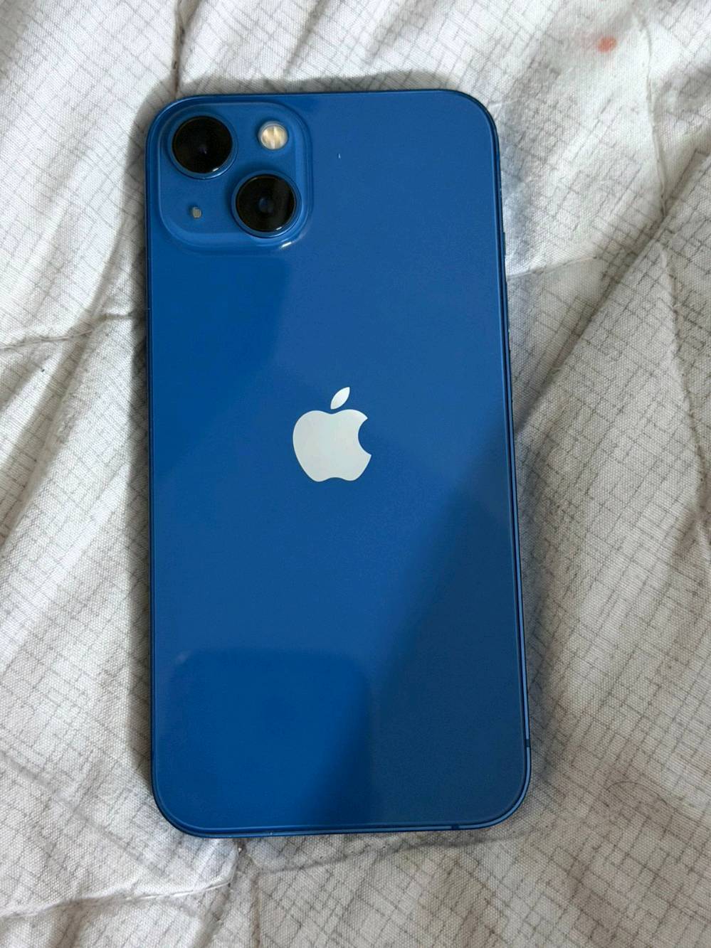 جهاز ايفون :13 عادي 
ذاكره : 128 
بطاريه : 74
باكيته كامل جهاز نضيف كلش 
سعر :350 
الاستفسار عله الأرقام التالية (***********)((***********) اتصال واتساب