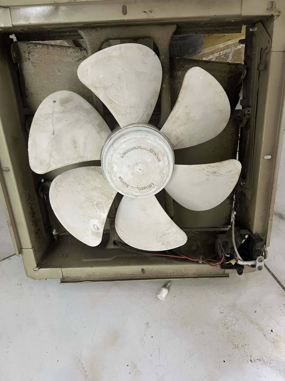 السلام عليكم السخان سعرة 50والمفرغه كامله هي واطارها 25


**إذا كنت صاحب هذا الإعلان وتريد حذفه لأي سبب، رجاءا أرسل رسالة إلى الدعم الفني**