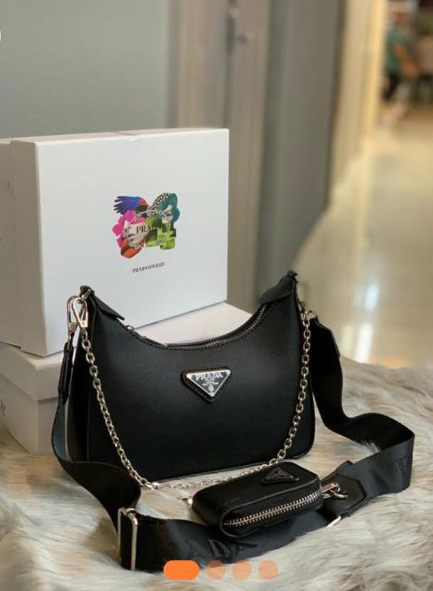 السلام عليكم صاحبة بضاعة #شي_أن وطلعتلي جنطة ماركة برادا سعرها 16 ورقه بالسوك وسويت عليها مزاد المزاد يبدي من 25 وزاد الله من زاد 
وياها كل الباركودات وضمانات الماركة 
فترة المزاد 24ساعه


**إذا كنت صاحب هذا الإعلان وتريد حذفه لأي سبب، رجاءا أرسل رسالة إلى الدعم الفني**