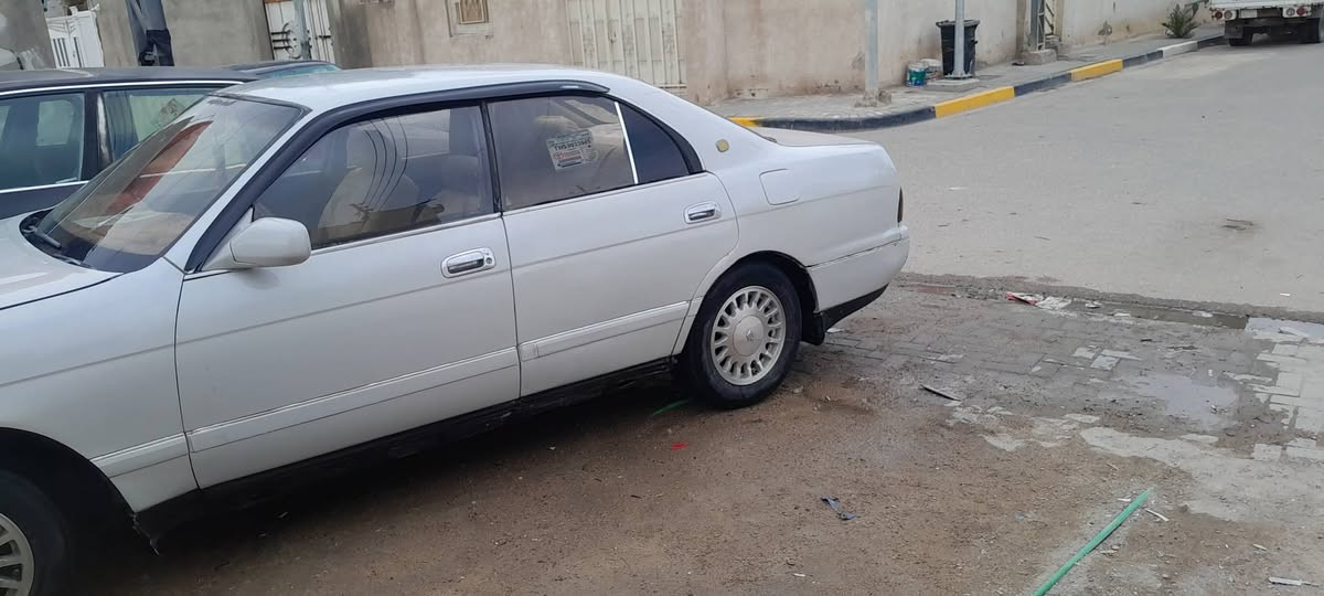 اسلام عليكم من رخصت الدمن المحترم البيع مكينه بيه بكن اول التشقيل اوبعدين يروح كير مابي شي كهربائية كله شقاله دواخل حلوه تخم تاير بيه مدكر الوره مبدل سنويه منتيه بل ٢٢ رقم بصره مكفوله غراما سرقه مصبوقه كله العنوان البصره الزبير الهاتف  ***********السعر ٣٥ التبريد يشتقل
