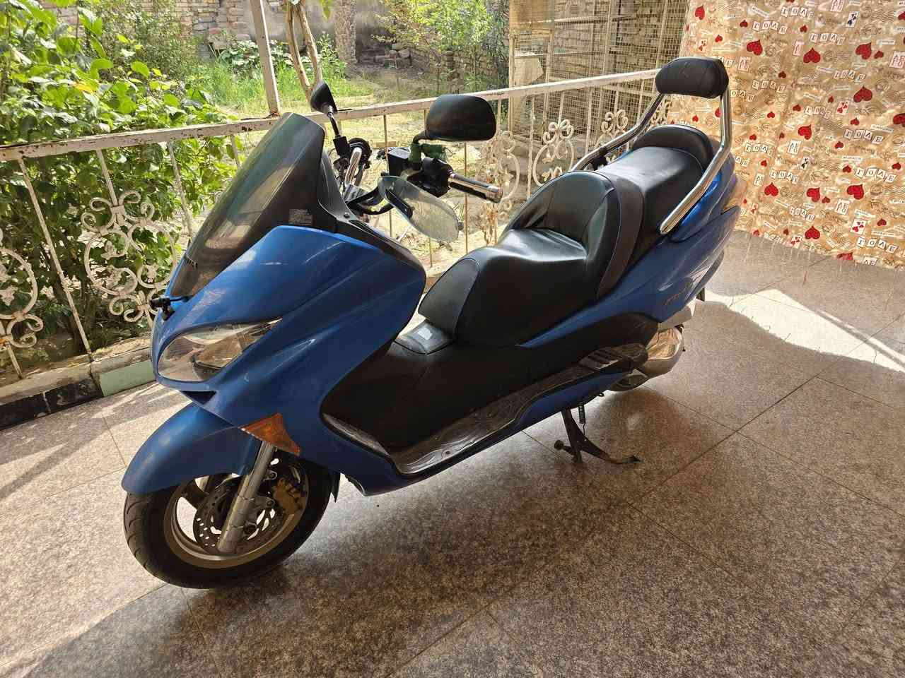 السلام عليكم
فورزه 08 للبيع 

تخم ويل وتاير جديدد 

قبق كلاجات نيكل دواسات نيكل 

المكينة جديد عله وضع الشركه 

الكير شغال 4تحويلات 6نمر 

ماملعوب برغي بيها دراجه 

كهربائيات كلها شغاله عله وضع الشركه 

الدراجه مكفولة كفاله عامه  

شرط شلعه ومعدل 

المكان ناصريه /ناحية الفضليه


**إذا كنت صاحب هذا الإعلان وتريد حذفه لأي سبب، رجاءا أرسل رسالة إلى الدعم الفني**