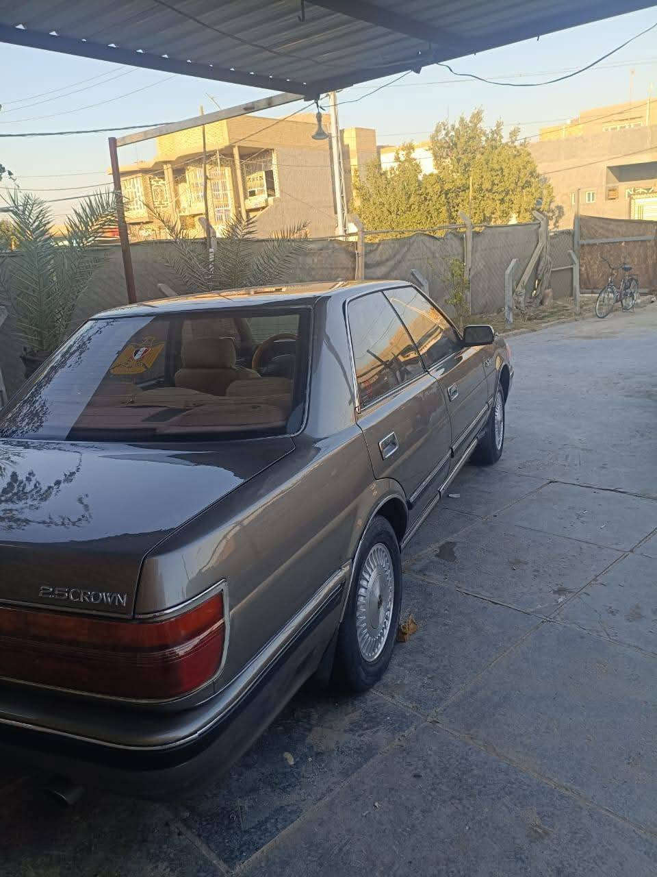 للبيع سيارة كراون هارتوب
-الموديل 1994
-رقم بابل دولي جديد
-السيارة مكفولة من الضربة والكص ونقل الجثة
-تبريد شغال
-سيارة جاهزه من كل شي حداديه جديده كهربائيات محرك وكير وتخم تاير 
-السيارة باسم راعيها مباشر
-مكان السيارة النجف الاشرف
-بقية التفاصيل تواصل مع صاحب السياره ***********
