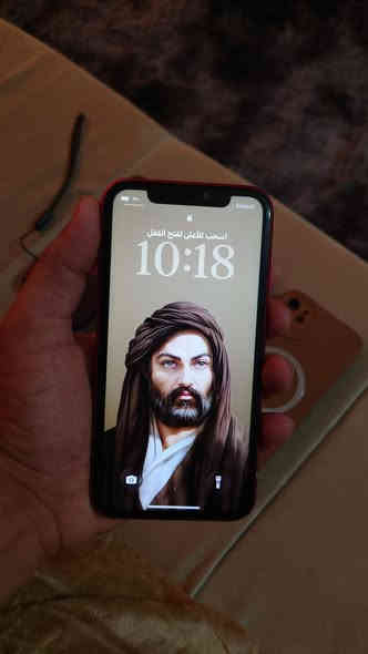 iPhone 11 (Product Red)
ركز ( خطين )
وتر بروف ماملعوب بيه مال بيت
 • السعة: 128GB
نظافه 95%
وياه 3 حافظات هديه
وياه بور بنك اصليه مال ابل
سعره قفل من الاخير 300
 • صحة البطارية 72%
مكاني بغداد 
***********
