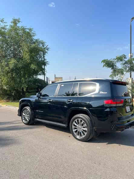 لاندكروز( VX ) SAS) 
2022) تنفس طبيعي 4000
مغلفه كامل PPF
ماشيه 49 الف 
رقم بغداد 
  فول مواصفات  بريم اصل 
بصمهً - فتحه - شاشه كبيره - جلد اصلي وتبريد تدفئه كشن 
لايت عدسه كشن  خزن 
  ويل كب  شاشات تطبيق 
وباقي المواصفات المعروفه 
 السياره مكفوله من الصبغ 
بيه PDR
3 أماكن 
السعر 625 وبيه مجال 
مكان السياره بغداد حي الجآمعه 
***********
