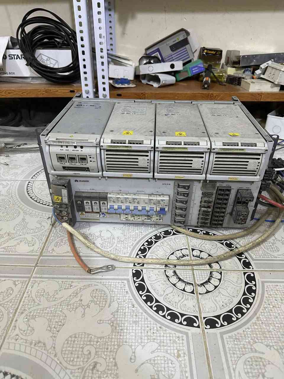 السلام عليكم شاحنة ٩٠ امبير ٤٨ للبيع اوتو
السعر ٣٠٠ و بيها مجال قليل 
مكاني الكرادة  
او الزعفرانية
***********
واتس اب فقط فقط
