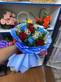 سمسمة لحظة • باقات عيد الحب • توصيل متوفر