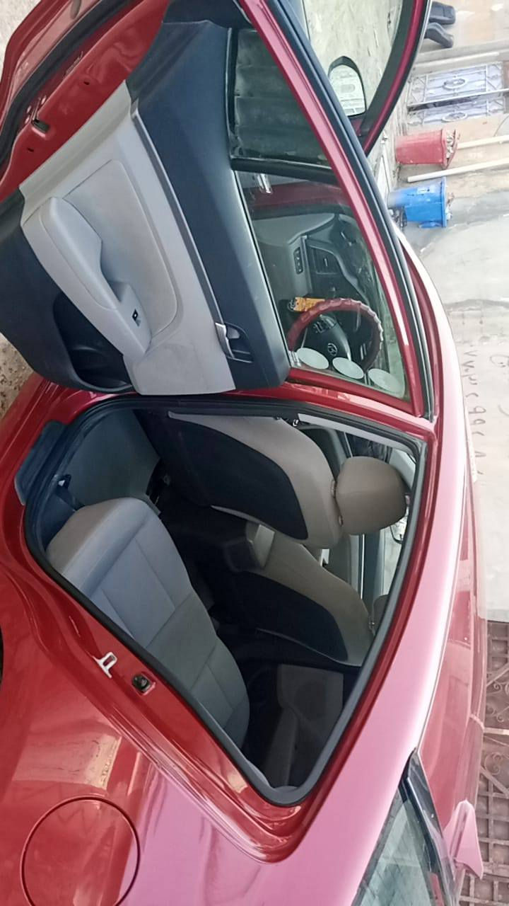 السلام عليكم النترا موديل 2019 وارد امريكي للبيع بيها 3 قطع صبغ فقط بدون دواخل بأسمي تحويل ثاني يوم سونار مرفق بلمنشور السعر  135 وبيها مجال 
                                   مكاني ديالى بعقوبة   
                                    ***********
