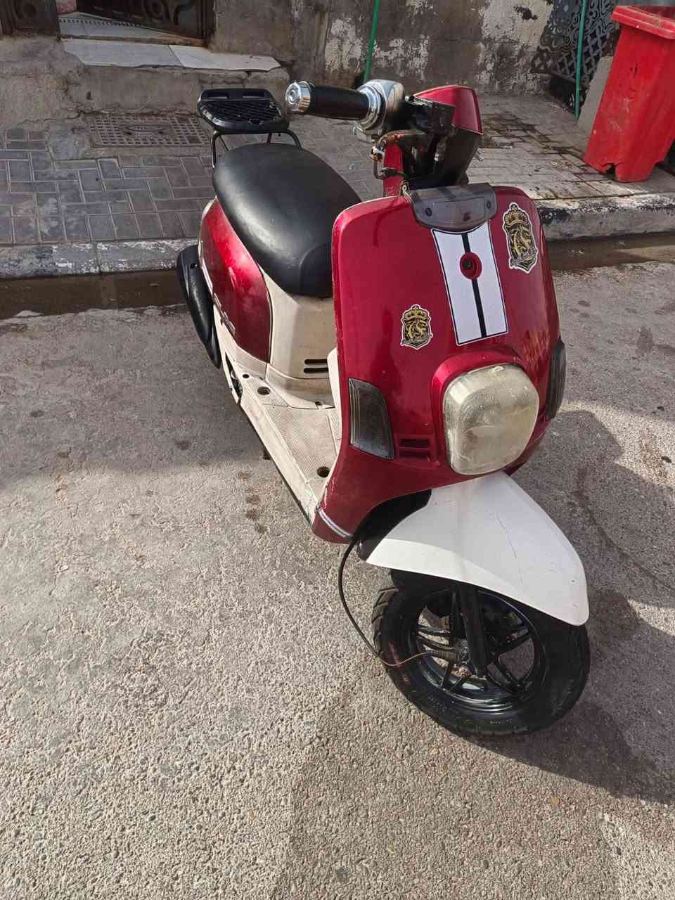 ماكس بوليسي كابريتر ياباني ما مفتوحه  جديده سلف هندر شاير لايت عالي ناصي سكنات كهربائيات كلها شغاله اي نقص ماكو بوشه49بلاد  شلعه ومشي ونعومه سعر 600وبيها مجال حق الجيه الاستفسار.     *********** أو متواجد وتساب مكاني بصره حي شرطه قرب المعارض مال سيارات جديده
