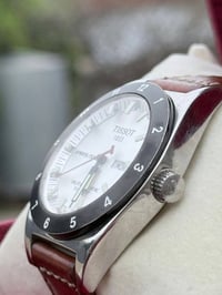 تيسوت سويسري • أصلي • بيع مستعجل