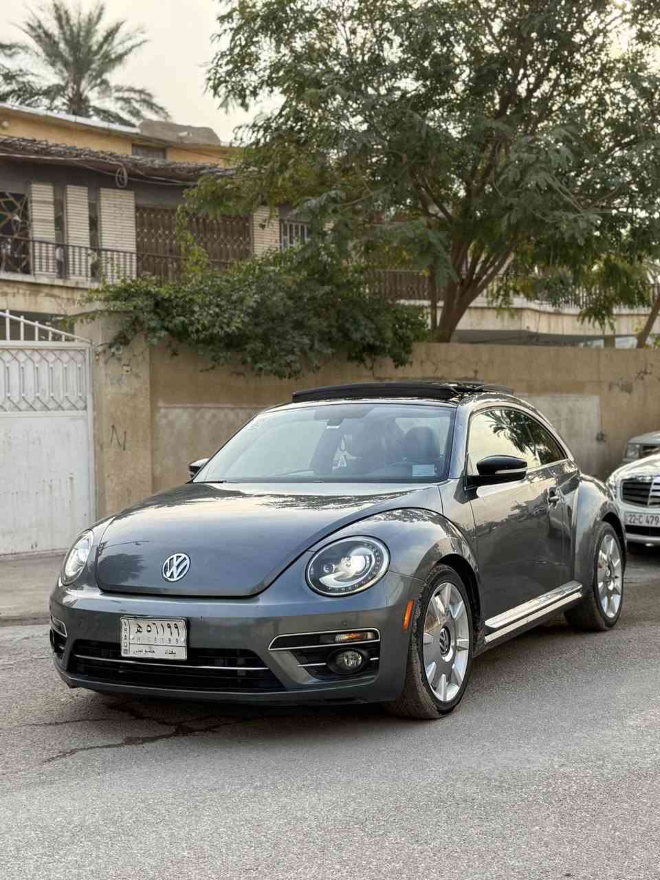 🚗✨ للبيع – Volkswagen Beetle موديل 2018 | فول مواصفات ✨🚗
سبور • شبابية • نظافة عالية • بدون صبغ نهائيًا 🎯

سيارة مميزة بكل تفاصيلها، تجمع بين الأداء القوي والشكل الأنيق، جاهزة للاستخدام بدون أي صرف 👌

━━━━━━━━━━━━━━━
🔹 المعلومات الأساسية:
 • الموديل: 2018
 • المحرك: 2.0 TSI Turbo ⚡
 • الممشى: 73,000 ميل فقط ✅
 • الحالة: ممتازة جدًا
 • بدون صبغ نهائيًا 🎯
 • المحرك + الكير: بشرط الكفالة ✔️

━━━━━━━━━━━━━━━
💎 المواصفات والتجهيزات:
 • بانوراما 🌤️
 • داخلية ملوّنة مميزة 🎨
 • ديسكو لايت داخلي ✨
 • دخول ذكي + بصمة تشغيل 🔑
 • نظام النقطة العمياء 🚨
 • توقف ذاتي للاصطفاف 🅿️
 • كاميرا قلاب 🎥
 • حساسات أمامية وخلفية
 • شاشة كبيرة + Apple CarPlay 📱
 • شاشة تبريد (بيانو) ❄️
 • نظام صوتي قوي + دمّام بالصندوق 🔊
 • ليدات أمامية وخلفية أصلية (فئة فول) 💡
 • تدفئة كشنات 🔥
 • ويل كاب مميز 🛞

━━━━━━━━━━━━━━━
📍 الموقع: ديالى – بعقوبة
📞 الاتصال / واتساب: ***********
💵 السعر /135 ورقة (٢٠ مليون و ٢٥٠ الف)

السيارة على الواقع أجمل من الصور، والفحص مرحّب به وبكل شفافية ✨

━━━━━━━━━━━━━━━

#Volkswagen
#VWBeetle
#Beetle2018
#سيارات_للبيع
#سيارات_ديالى
#سيارات_بعقوبة
#فولكس_واكن
#سيارات_سبور
#سيارات_نظيفه
#بدون_صبغ
#بيع_وشراء_السيارات
#سيارات_شبابية
#volkswageniraq
