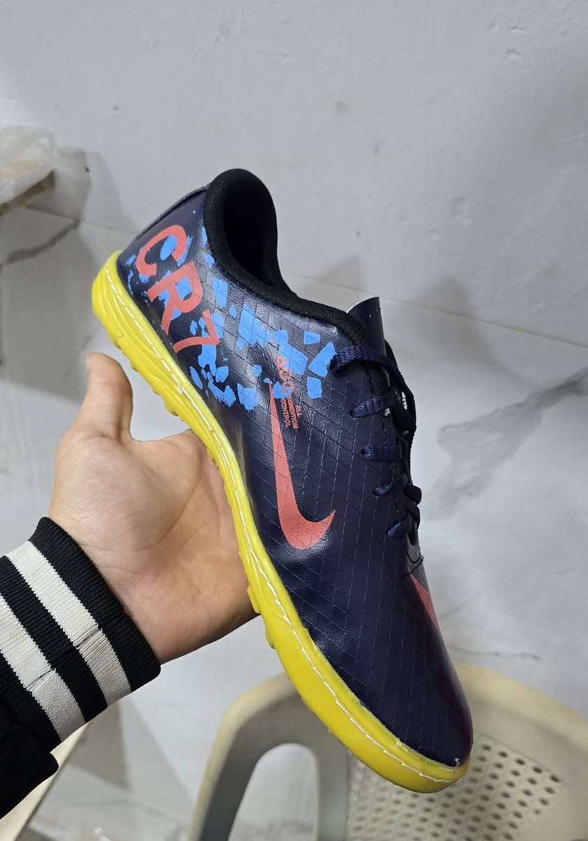 احذيه رياضيه (لابجين ) 
بسعر 5000 بس 
العنوان حديثه حقلانيه قرب محطه تعبئه وقود الحقلانيه مقابل اسواق ابو ليث 1


**إذا كنت صاحب هذا الإعلان وتريد حذفه لأي سبب، رجاءا أرسل رسالة إلى الدعم الفني**