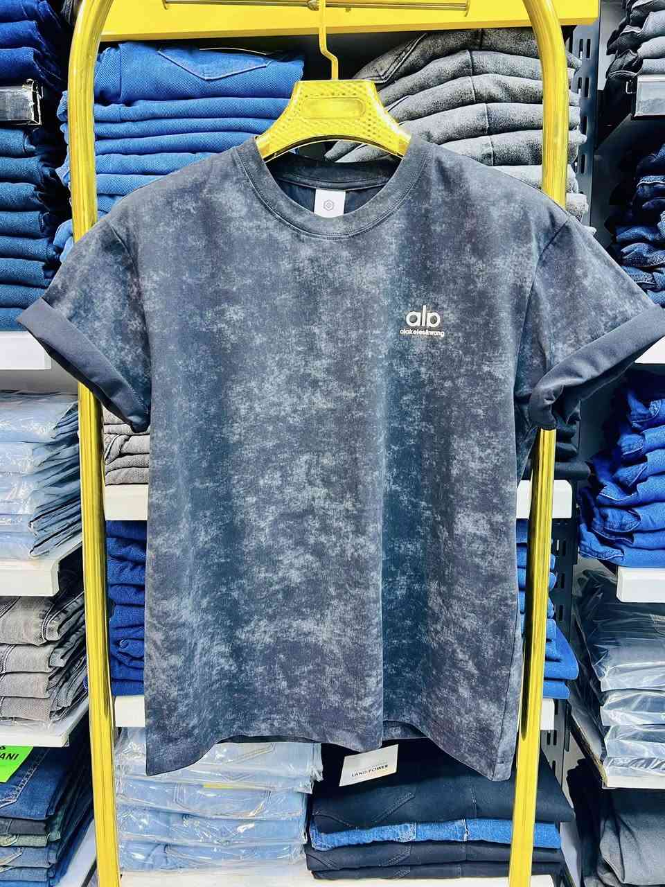 يا الله  
جديد جديد جديد 
ازياء محمد الرومي 
واسط قضاء الحي 
شارع الشيخ 💣💣🧨🧨


**إذا كنت صاحب هذا الإعلان وتريد حذفه لأي سبب، رجاءا أرسل رسالة إلى الدعم الفني**