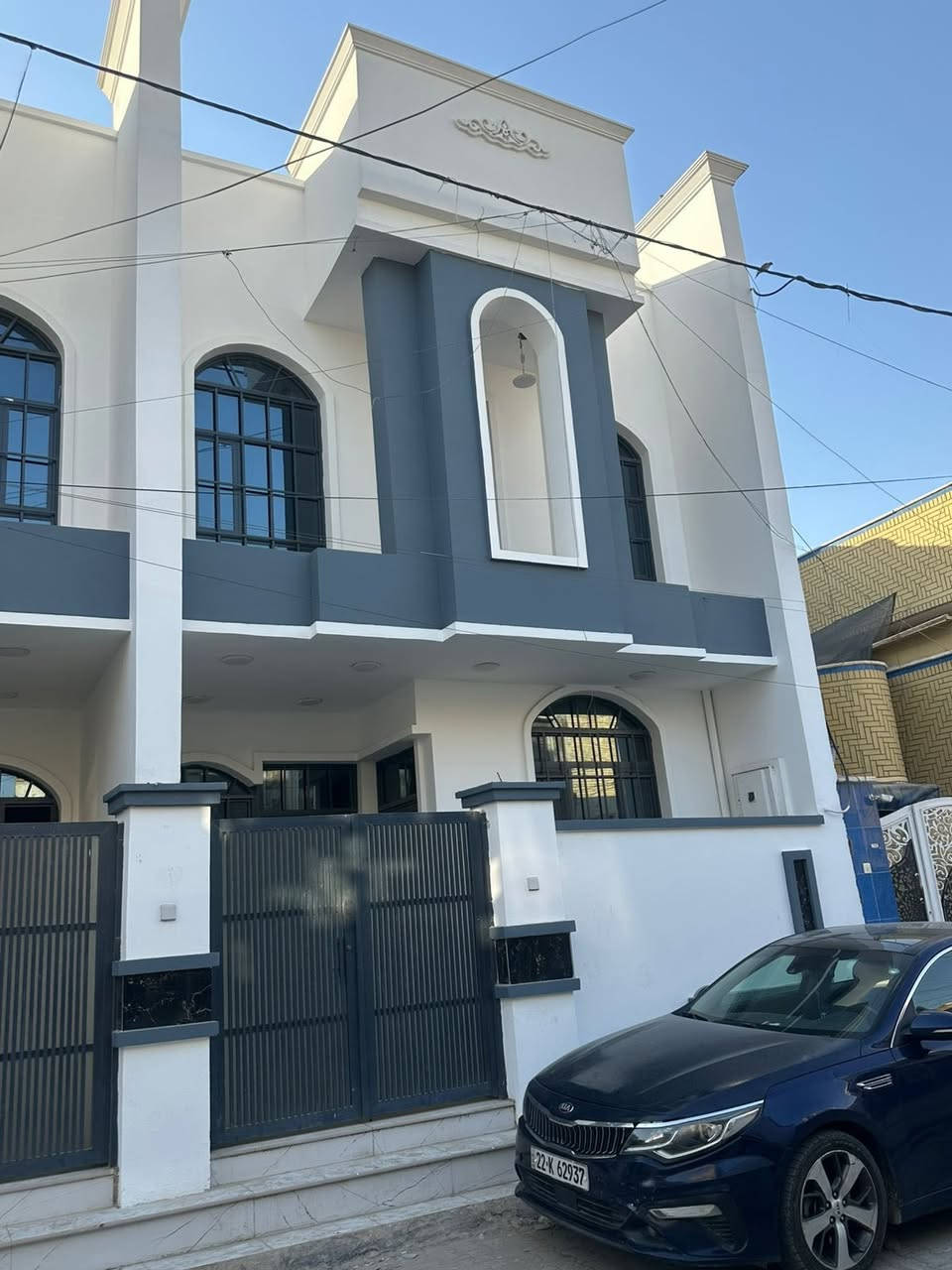 للبيع دار في مدينه الحريه البستان المساحه ٩٠متر الواجهه ٦ نزال ١٥ يحتوي على استقبال ومطبخ وحولي وغرفه نوم وخدماته والطابق الثاني غرفتين نوم وحولي وخدماته
***********
