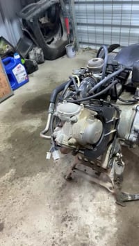 مكينه هيه وتفرعاتهة كامله مكمله جيب وشد شغاله كلشي مابيها اي نقص ماكو ...