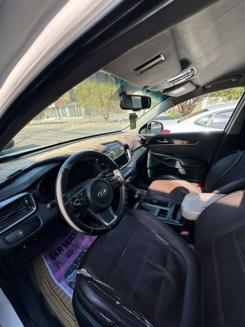 سورنتو مديل 16 فول خليجي غير مكفولة بيهة صبغات    السعر155 وبي مجال  للستفسار تصال على الرقم غير متواجد ع لفيس***********
