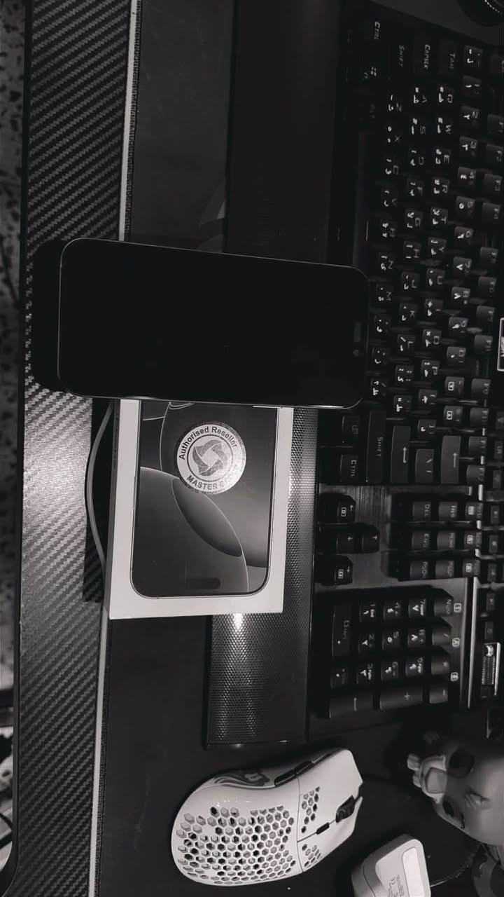 🔥 فرصة للجادين فقط 🔥
للبيع iPhone 16 Pro Max بحالة ممتازة جداً، استعمال شخصي ونظيف.

📱 السعة: 256GB

✅ ضمان: ماستر

✨ النظافة: باب أول 100%

🔋 صحة البطارية: 96%

🚫 الجهاز خالي من الأعطال والصيانة، وجاهز للاستخدام.

💰 المطلوب: 1,375,000 دينار

🤝 بيه مجال بسيط للجادين بعد المعاينة.

📞 للاستفسار:

***********

للشراء، والجاد يتواصل اتصال أو واتساب.
