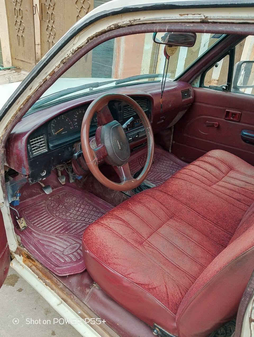 موديل 89 محرك كير شرط 
وكاله تحويل السعر 45 وبيها مجال حك الجيه 
***********
