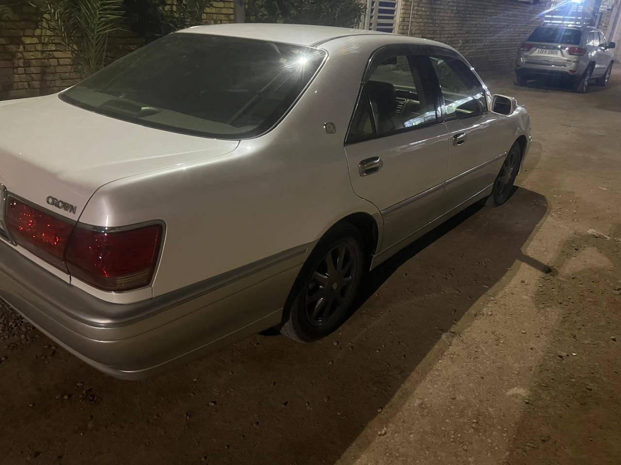 سلام عليكم جنون موديل 2004 كفاله من الكص والنقل الجثه صبغ النيد مرشوش وباب السائق رش بدون معجون  رقم ميسان تحويل ثاني يوم     المواصفات كرستال اصل شاصي 75 ديفور الكبير اربع دكم ثلاجه برده جلد دبل شاشه عادي الكتروني حداديه صارله 5 ايام من امبدله امامي وخلفي ويل نجمه وتخم تايرات الاتصال *********** السعر 115 عمارة, ميسان
