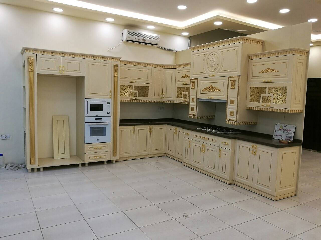 السلام عليكم 
يتوفر لدينا جميع انواع مطابخ حديثه
اسعار مناسب المنيوم تركي المنيوم صيني
ونروس القديم بلجديد 
تصليح تركيب اسعار مناسب 
***********
***********
