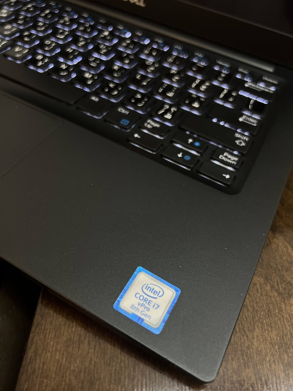 السلام عليكم
لابتوب دل 
معالج cor i7 الجيل ال8 
رام 8 
هارد 256 ssd 
حجم 14 لمس جداً سريع وسلس 
شبة جديدة 
360 الف  وبيها مجال 
مكاني بغداد


**إذا كنت صاحب هذا الإعلان وتريد حذفه لأي سبب، رجاءا أرسل رسالة إلى الدعم الفني**