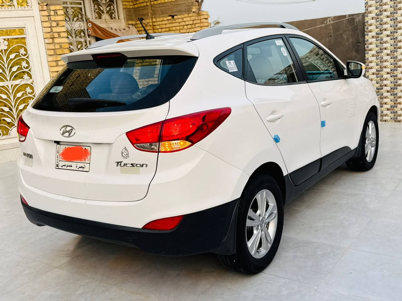 اللهم صل على محمد وال محمد 
السلام عليكم الي عشاق الجديد 
هونداي توسان موديل 2014 خليجي 
ماشيه 167 الف كفاله عامه ضربه وصبغ وتبديل وفتح وخياس كفاله حته الدعاميات سياره جديده جدا جدا 
مواصفات فول تحكم استيرن شاره بلمرايه بلاجكتور 
5 ويل كب محرك 2400 دوش شرط ما مفتوح بيه برغي 
استخدام شخصي عد راعيه من 2014 لحد لان 
جاهزه من كلشي كير ومكينه وحداديه وتبريد ثلج 
تدفئة تخم تاير جديد دواخل شرط زيرو 
سياره مال جناي ماعوزه برغي ترايه كلش حلو 
رقم بصره مشروع وطني سنويه جديده لغايه 2028 
تحويل ثاني اليوم السعر 148 مكان السياره الناصرية 
 الشراي يتصل 
***********
