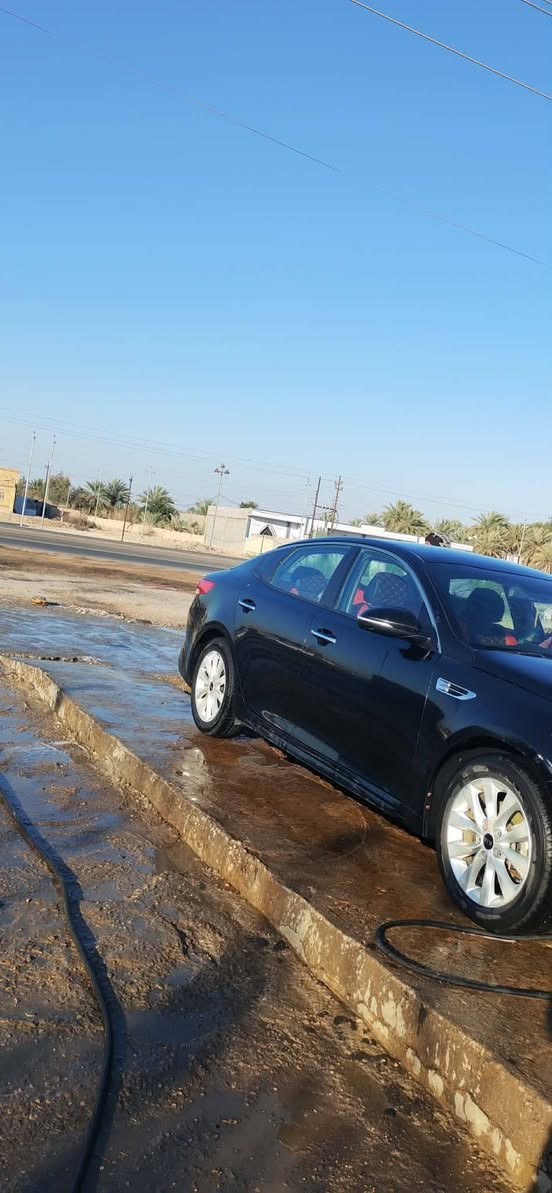 سلام عليكم اوبتيما 2018 وارد أمريكي سياره جاهزه نقص برغي ما بيها حداديه جديده تخم تاير تبريد كهربائيات رقم انكليزي سنويه ما منتهيه والمواصفات معروفه تحكم ستيرن جهتين اشاير بل مري ويل كروم حساس خلفي كامره دواره مكينه 2400 مكفوله كير مكفول   الضربه موضحها بل منشور السعر 110 وبيها مجال *********** مكان سياره ديوانيه
