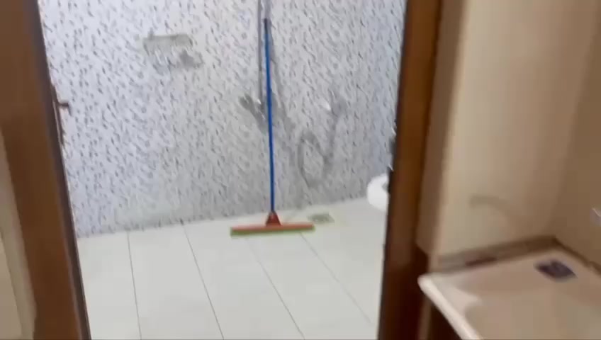 السلام عليكم دار بحالة ممتازة في الضباط الثانية/ قرب جامع المدلل  مقابل المدرسة الصينيةً
الواجهة ١٤ والنزال ٢٠
 للبيع بسعر مناسب 
الاتصال بالرقم 
 ***********
