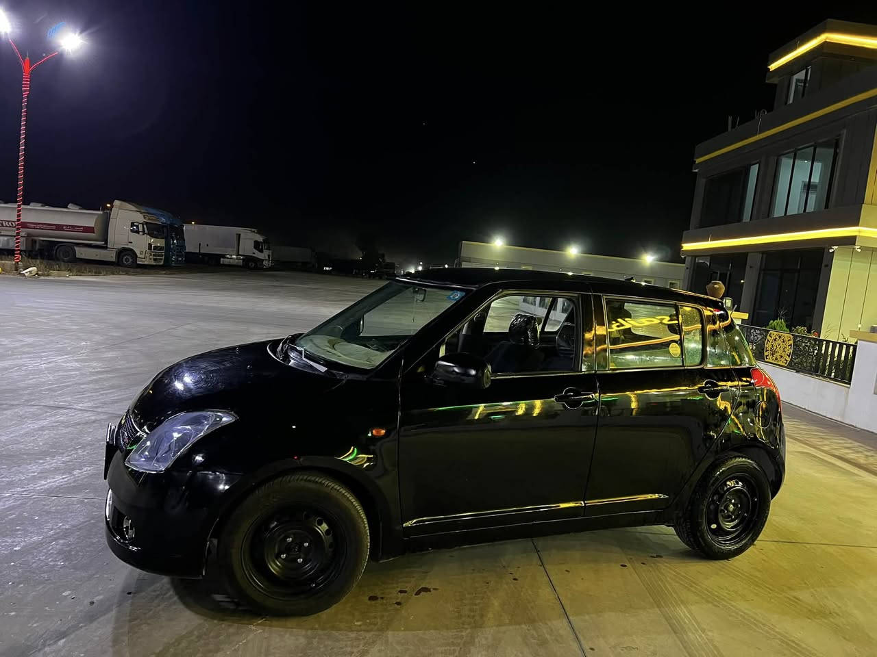 خوار بازاڕ ✅30$مجال
suzuki  swift 2008
گێڕ تۆماتیک  4 پستۆن مەکینەی بیلاد بەخ 
گێڕ و مەکینەو کارەبایی بەشەرت هەڵم دەمی نیە
ڕەقەم دیالە  سەنەوی بە شەرتی تەحویل و غەرامە
لە 2025 مانگ 8 بەسەر چووە 
بێ دەعم و لێدراوە عام بۆیاغ لەسەر ساغی فڕن کراوە
وەکالە بە ناو خۆمانەوەیە زۆرتوند و تۆڵ و مەزبووت تەبریدی بەس کۆمپریسەری نەقسە ٤ تایەی تازە  
شاشە ئایپاد کارەبایی هەموو گیانیش ئیشەکا  
بێ نوقسانی ماڵی دۆستە 
چاڵ و شوختی نیە سەقفی وەک شوشەیە
گۆڕینەوە ناکەم تەنها فرۆشتنە 

 ***********
شوێن :- کەلار سمود

