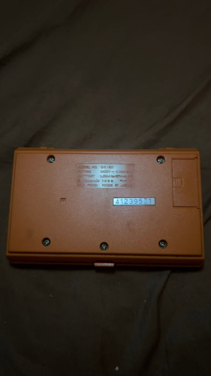 سلام عليكم
Nintendo Game & Watch Donkey Kong - نيتيندو كيم اند واتش نسخة دونكي كونك 
نضيف جدًا شغال مابيه اي مشكله بطاريات جديدة 
السعر 70 بي مجال بسيط 
مكاني بغداد يوجد توصيل


**إذا كنت صاحب هذا الإعلان وتريد حذفه لأي سبب، رجاءا أرسل رسالة إلى الدعم الفني**