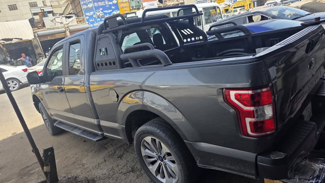 فورد F-150 موديل 2018 للبيع
تبديل باب وربع فقط كير ومحرك وتبريد مكفولات
سعرها ١٨٥$ وبيها مجال بسط جدًا
للتواصل *********** واتساب
