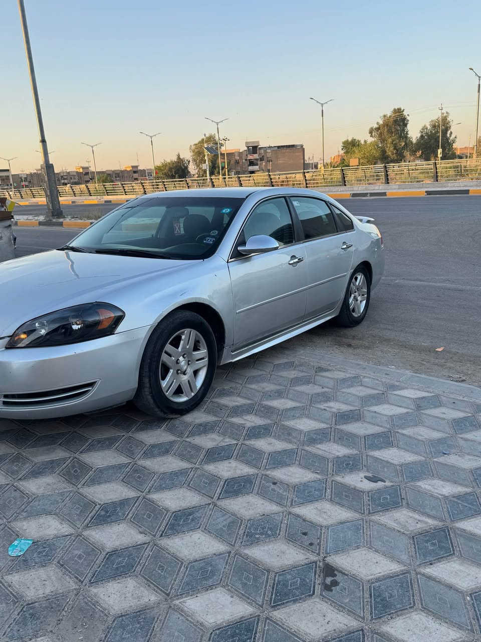 للبيع او الامراوس 

للأستفسار ***********
#السعر 95
امبالا 2013
مكينه 3600
رقم بغداد رقم وسنوية جدد
تخم تاير نظيف صدر امامي خلفي جديد
كهربائيات كلها شغالة.
تبريد ثلج
كير مكينه مكفولات 
حادثها جامرلغ خلفي الأيمن وراشين البوب كلير توحيد لون بدون دواخل 

مكان السيارة ديالى بعقوبة بعقوبة, ديالى
