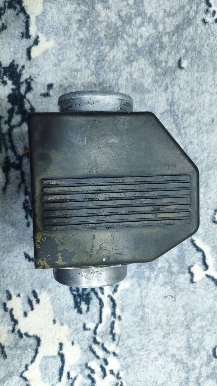 سلام عليكم
ايرفلو للبيع وارد يابان بي ام دبليو 735/730  مامفتوح مكانه ميسان العماره ورقم موبايل ***********
