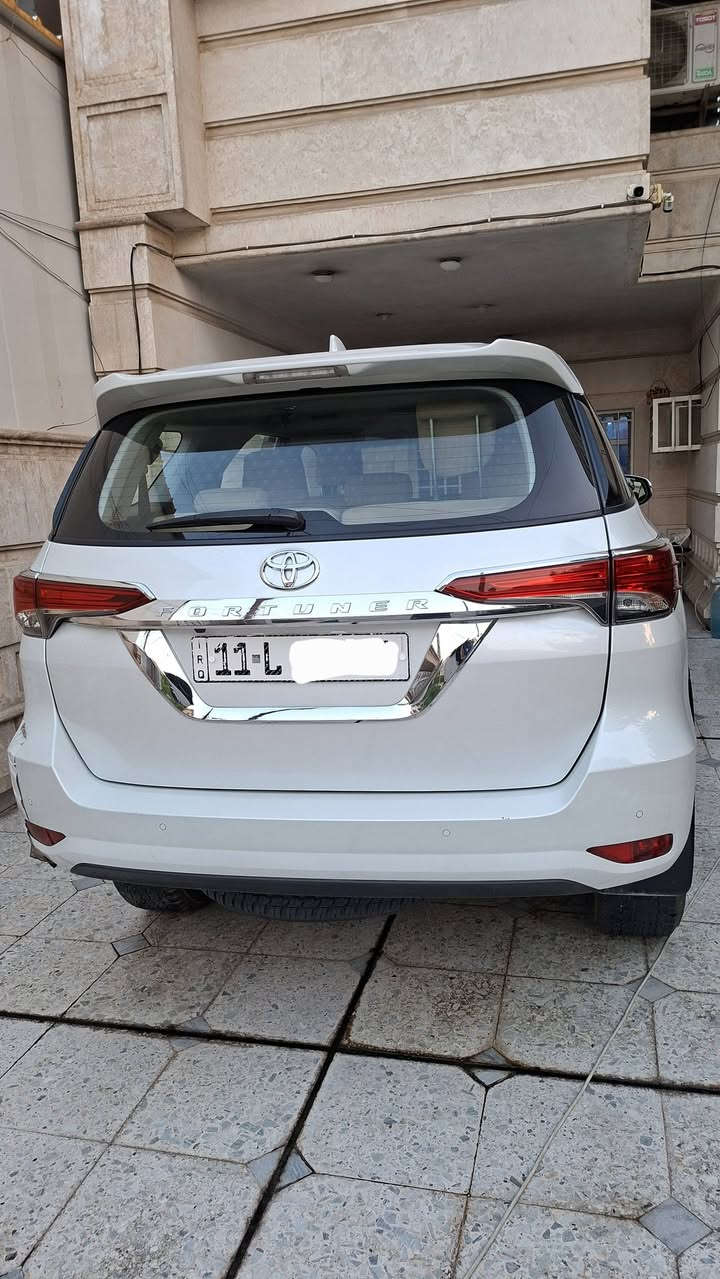 فورتشنر 2023 جديدة رقم بغداد باسمي
فووول مواصفات ( 🚘)
اربعة سلندر / بصمة اصلية / فور ويل / قفل دفلوك / حساسات امامية و خلفية / كاميرا خلفية اصلي/شاشه حجم كبير / صاجات داخلية / تبريد بيانو / شفتات ستيرن / مري شفط / ثلاجة / انارة داخلية / تبريد 3 قطع / شحن واير لس / بروجكترات امامية اصلية/  حماله بالقماره  / بطانة بنيد / تراييش نيكل بالبوب والصندوق / كل هذه المواصفات فقط بالموديلات الفول ..السياره مكفوله حتى من الشخط واخت الزيرو بعدها بفابلون  الشركه والكشنات مغلفه شامو الاصلي مال فورتشنر .. السياره ماشيه  (11 ) الف كم فقط .. السعر 32 الف دولار  وبي مجال.. علما مشتريها زيرو  بسعر 36 .. مكان السياره بغداد حي العدل شارع القاده الاتصال على دكتور حسن ***********
واسف على الاطاله .
