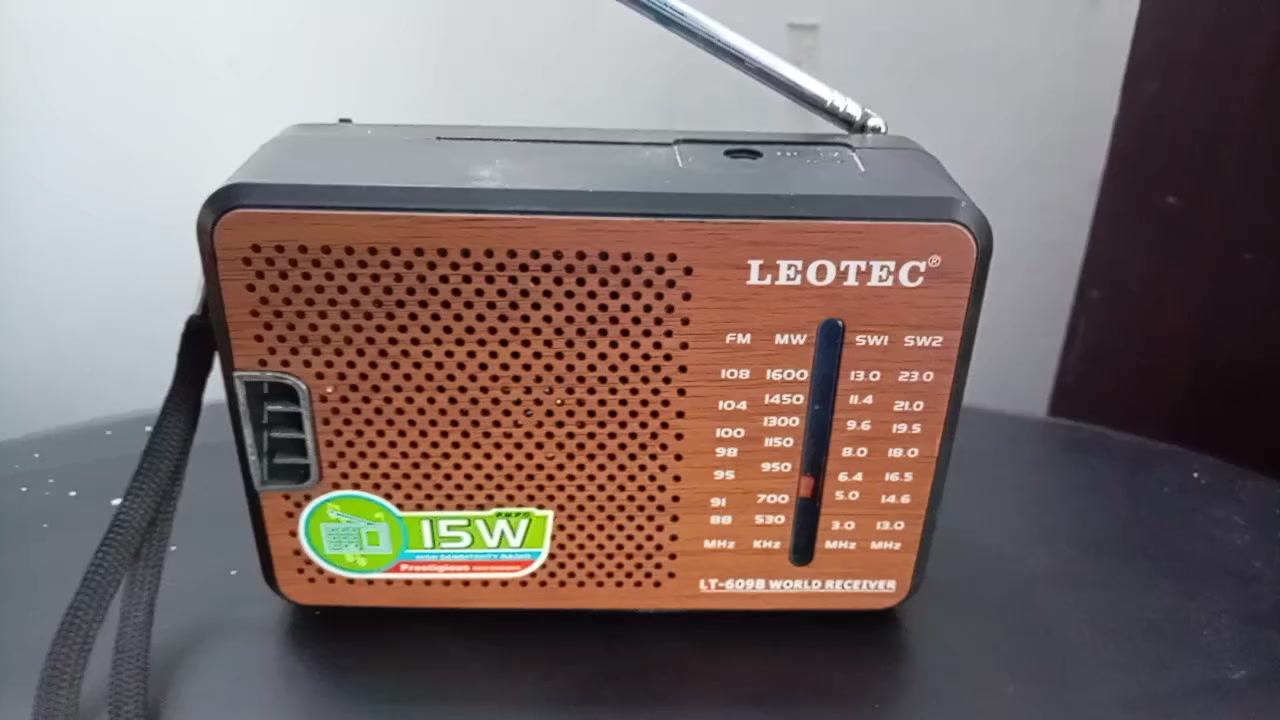 التقاط أكثر من رائع بالنسبة لأجهزة تجارية
LEOTEC
NNS-NS8138
FM - AM - SW
صوت رخيم و دقة عالية بالالتقاط


**إذا كنت صاحب هذا الإعلان وتريد حذفه لأي سبب، رجاءا أرسل رسالة إلى الدعم الفني**