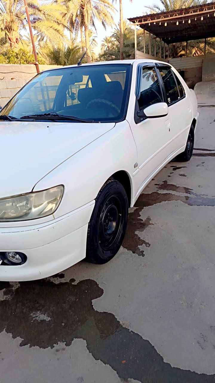 كلش حلوة سياره اخت جديده كلها بلاد بس بنيد صبغ بدون حادث عنوان بغداد تاجي ✓ ***********
